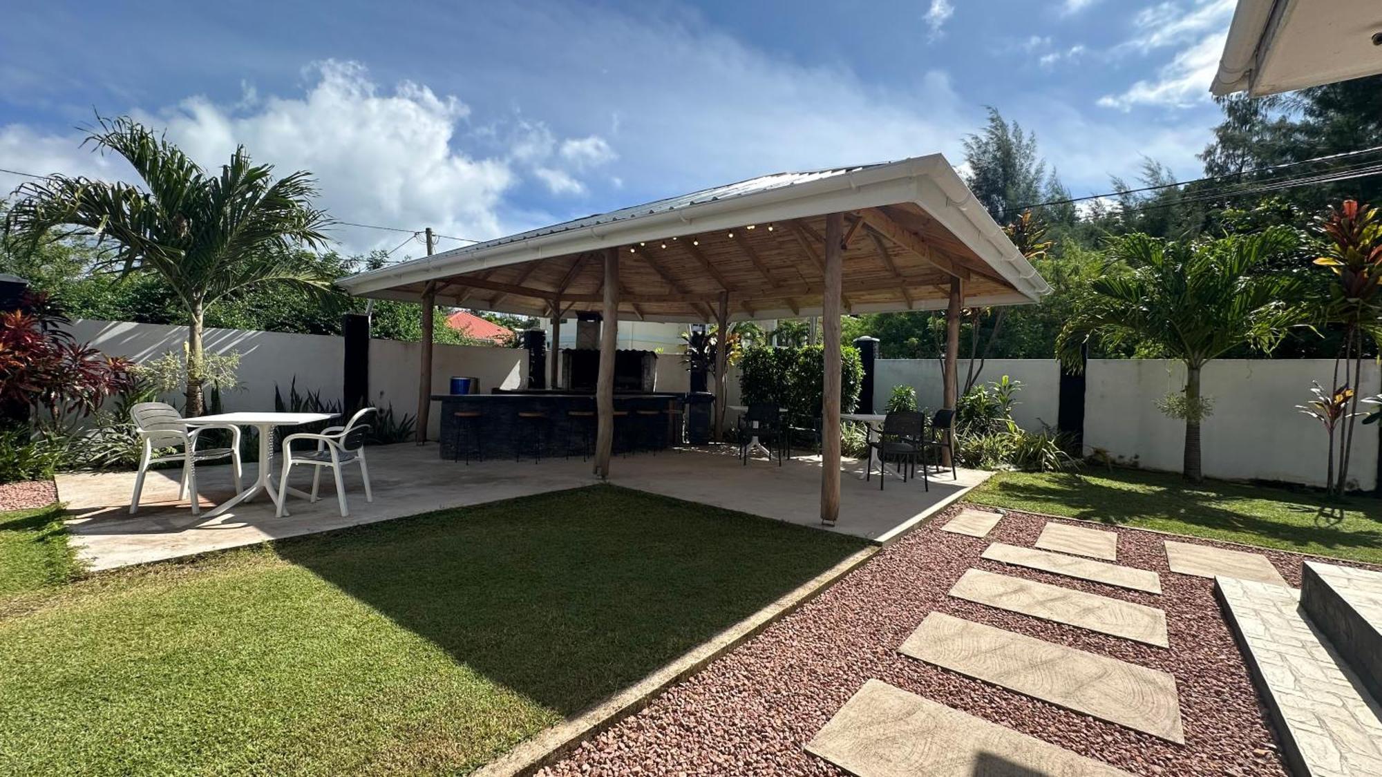 Vincvilla Anse la blague Luaran gambar